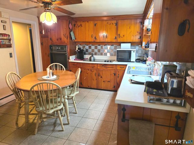 54 Hemlock Ridge, Cheshire, CT 06410