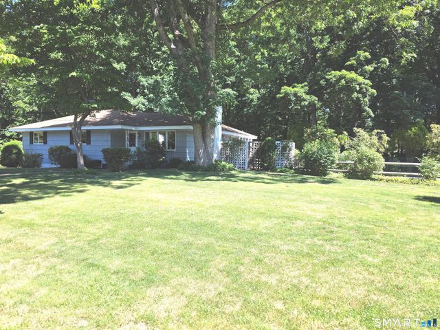 54 Hemlock Ridge, Cheshire, CT 06410