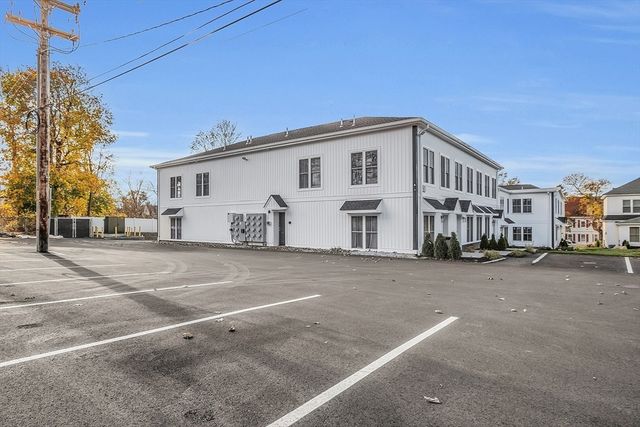 50 Frankfort St 16, Fitchburg, MA 01420