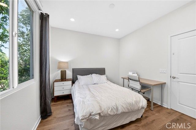 335 Magnet, Irvine, CA 92618