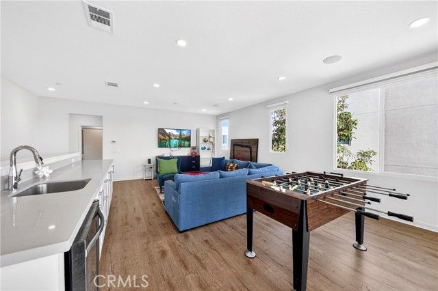 335 Magnet, Irvine, CA 92618