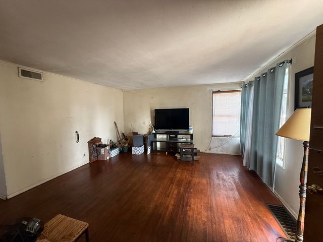 8160 S Keating Avenue, Chicago, IL 60652