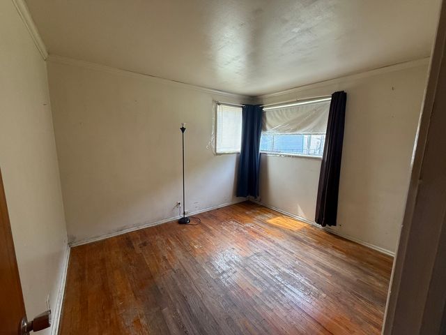 8160 S Keating Avenue, Chicago, IL 60652