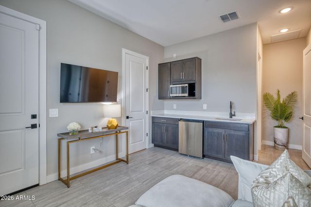 7434 N 80th Lane, Glendale, AZ 85303