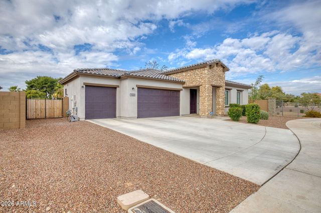 7434 N 80th Lane, Glendale, AZ 85303