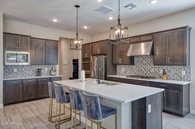 7434 N 80th Lane, Glendale, AZ 85303