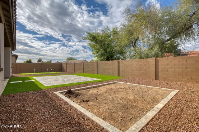 7434 N 80th Lane, Glendale, AZ 85303