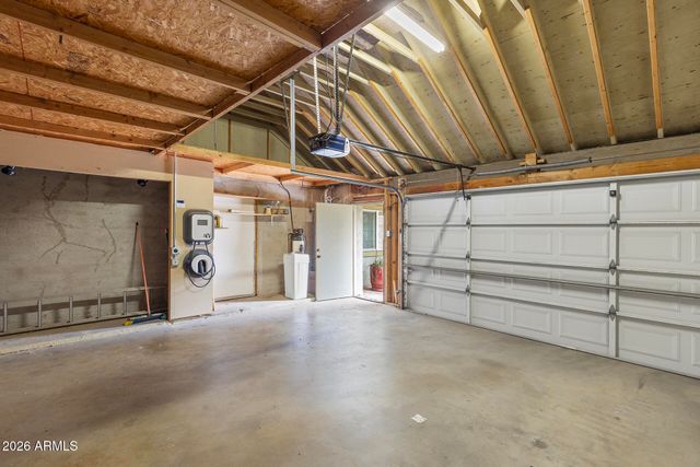 2745 E LARKSPUR Drive, Phoenix, AZ 85032