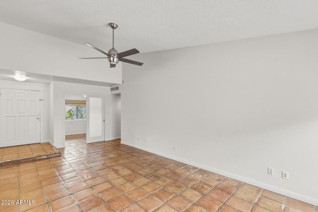 2745 E LARKSPUR Drive, Phoenix, AZ 85032