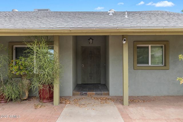 2745 E LARKSPUR Drive, Phoenix, AZ 85032