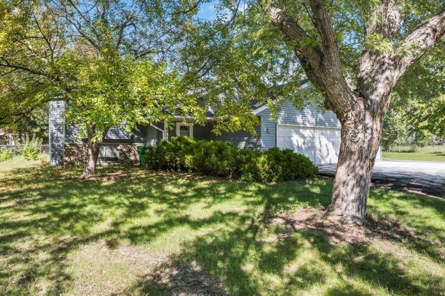 6781 Brunswick Avenue N, Brooklyn Park, MN 55429