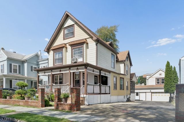120 Norman St, East Orange City, NJ 07017