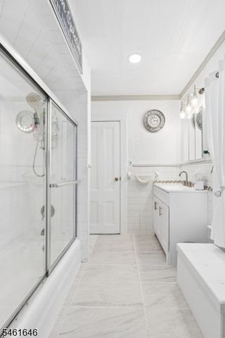 120 Norman St, East Orange City, NJ 07017