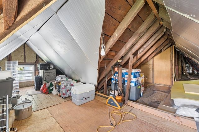 120 Norman St, East Orange City, NJ 07017