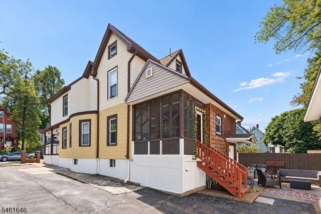 120 Norman St, East Orange City, NJ 07017