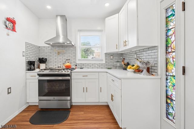 120 Norman St, East Orange City, NJ 07017