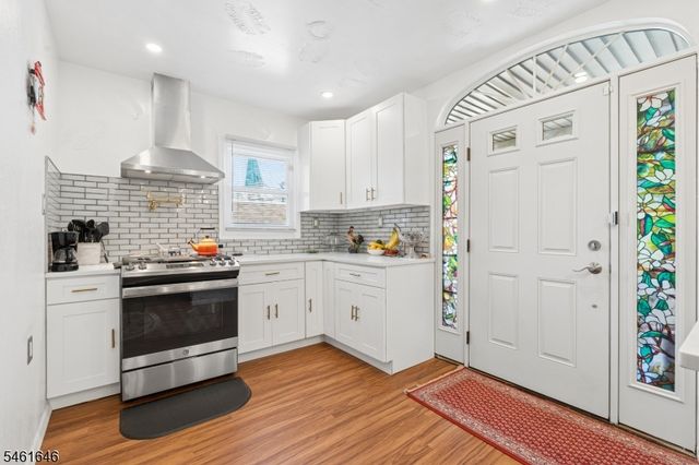 120 Norman St, East Orange City, NJ 07017