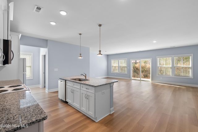 1637 Star Cross Drive SW, Shallotte, NC 28470