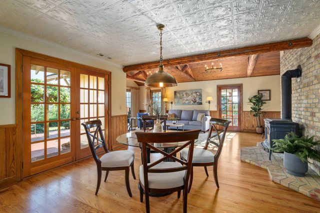 4050 Royal Crest Road, Medford, OR 97504