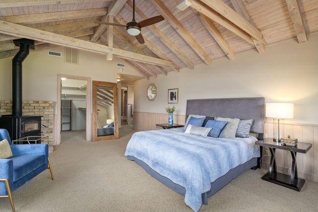 4050 Royal Crest Road, Medford, OR 97504