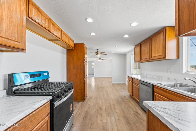 26111 Morongo Drive, Mojave, CA 93501
