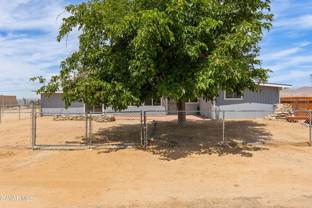 26111 Morongo Drive, Mojave, CA 93501