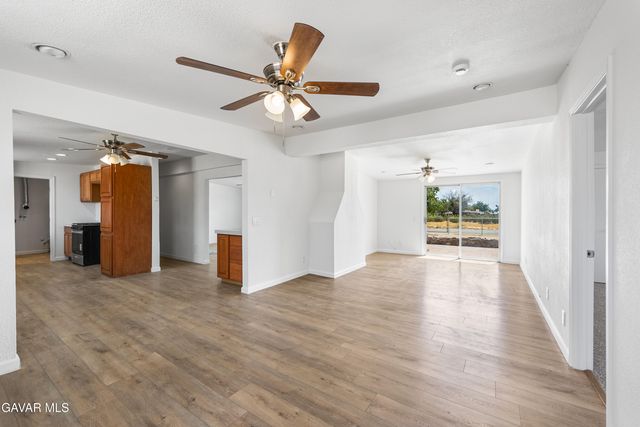 26111 Morongo Drive, Mojave, CA 93501