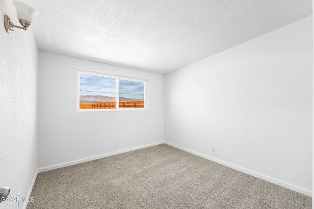 26111 Morongo Drive, Mojave, CA 93501