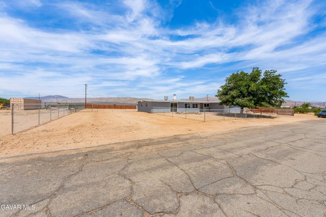 26111 Morongo Drive, Mojave, CA 93501