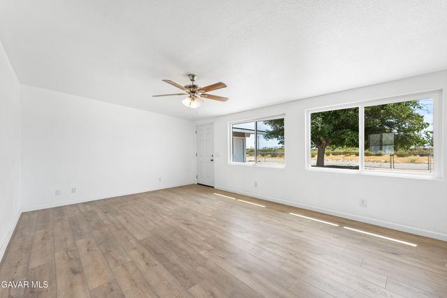 26111 Morongo Drive, Mojave, CA 93501