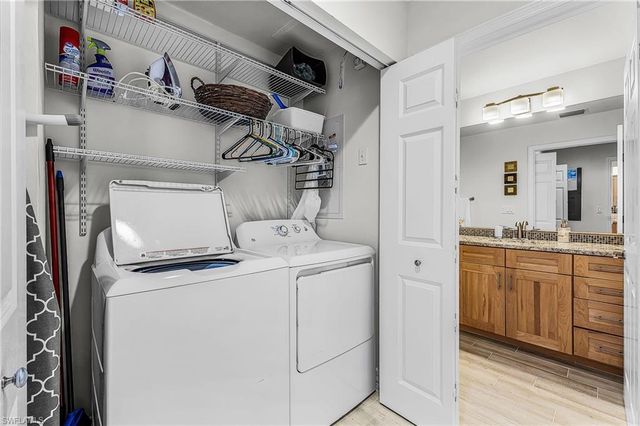 401 Bayfront PL # 3405, Naples, FL 34102