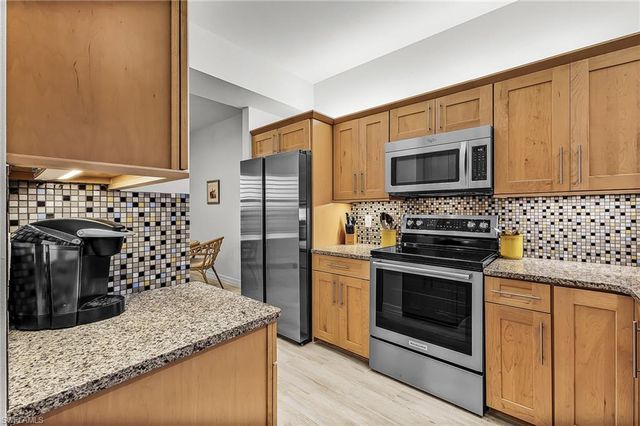 401 Bayfront PL # 3405, Naples, FL 34102