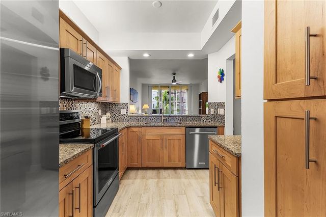 401 Bayfront PL # 3405, Naples, FL 34102