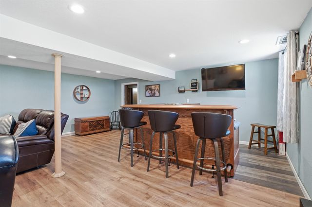 1509 W 8th Street, Cedar Falls, IA 50613