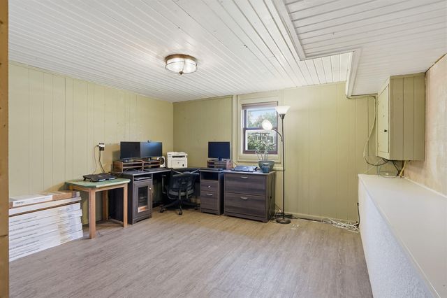 1509 W 8th Street, Cedar Falls, IA 50613