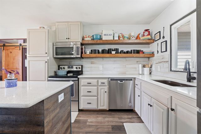 1509 W 8th Street, Cedar Falls, IA 50613