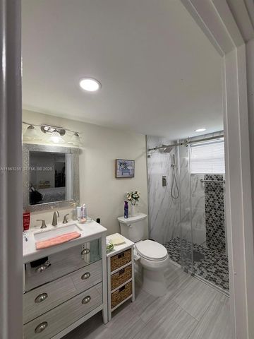 150 SW 134th Way 101R, Pembroke Pines, FL 33027