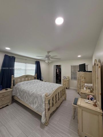 150 SW 134th Way 101R, Pembroke Pines, FL 33027