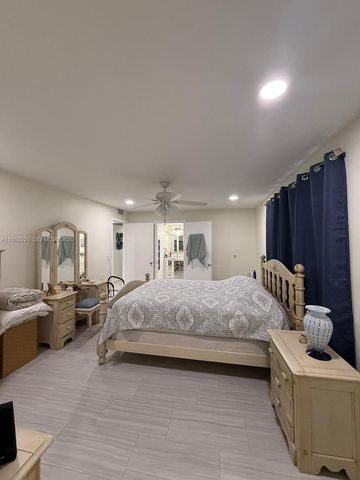 150 SW 134th Way 101R, Pembroke Pines, FL 33027