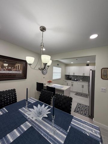 150 SW 134th Way 101R, Pembroke Pines, FL 33027