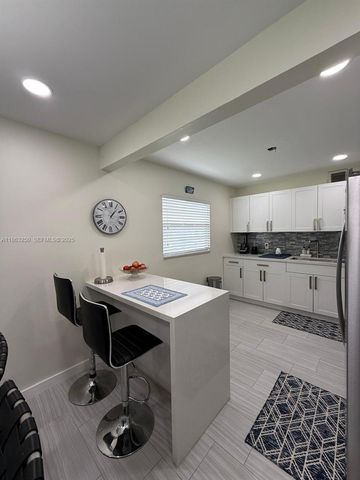 150 SW 134th Way 101R, Pembroke Pines, FL 33027