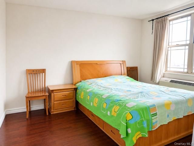 4040 75th Street 5F, Elmhurst, NY 11373