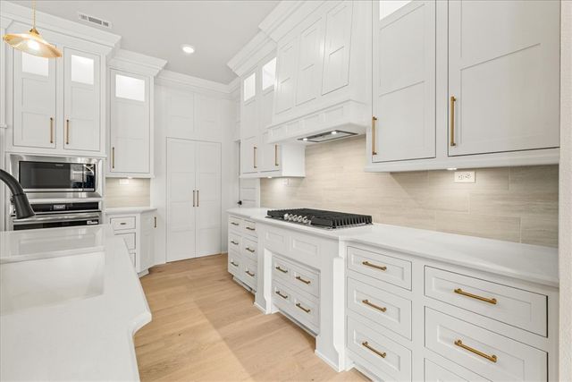 510 Bronco Street, Centerton, AR 72719