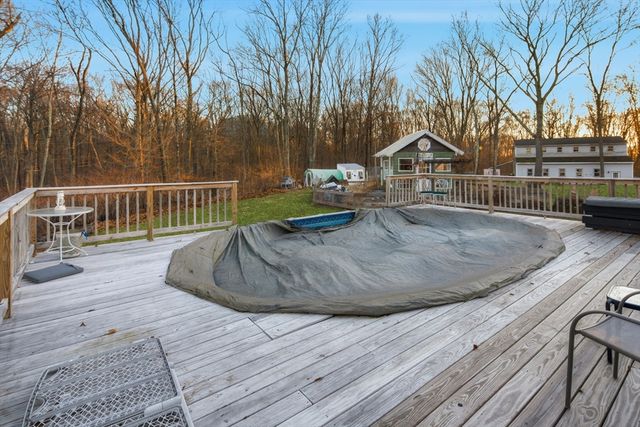 97 Angell Rd, Cumberland, RI 02864