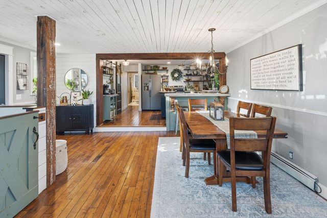 97 Angell Rd, Cumberland, RI 02864