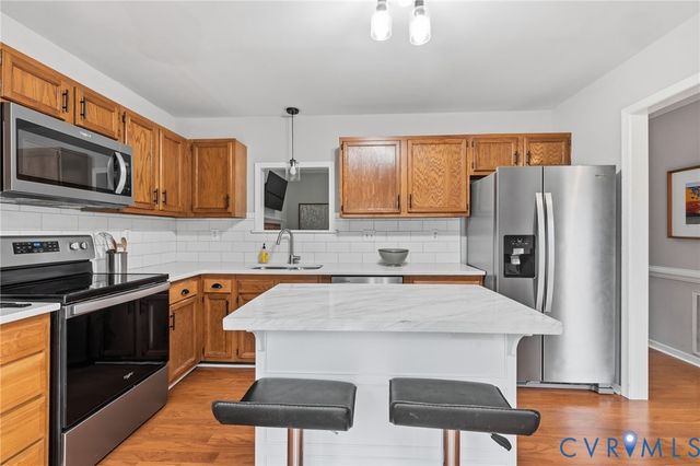 12421 Brimfield Ln, Midlothian, VA 23114