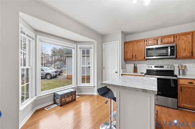 12421 Brimfield Ln, Midlothian, VA 23114