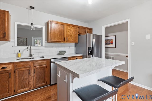 12421 Brimfield Ln, Midlothian, VA 23114