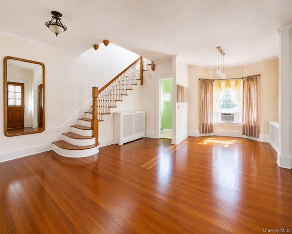 29 The Boulevard, New Rochelle, NY 10801