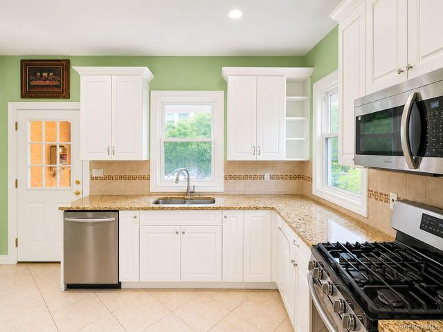 29 The Boulevard, New Rochelle, NY 10801